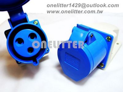 露出式插座2P+E 32A220V(BU)(123)